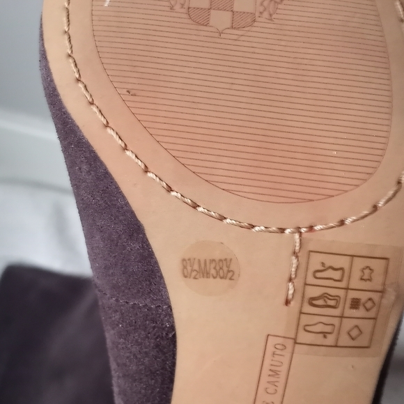 Boots - Picture 6 of 7